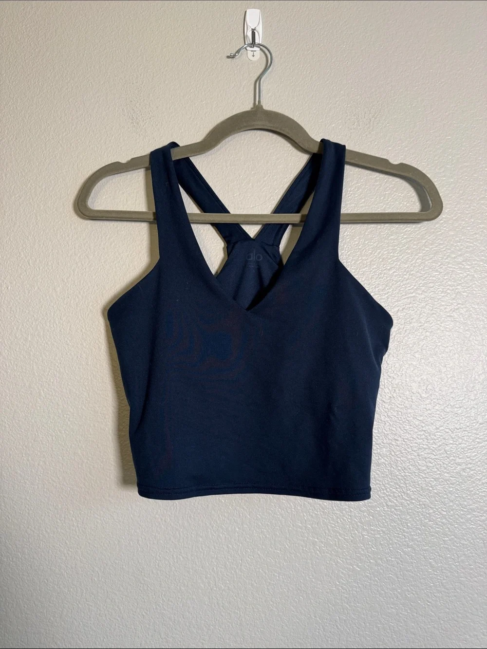 ALO Yoga Airbrush Real Bra Tank Top in Navy - S